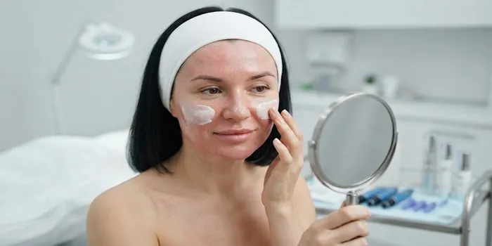 استفاده از آبرسان بعد از میکرونیدلینگ 6541565431
