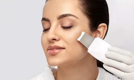 استفاده از دستگاه اتوی صورت 552458