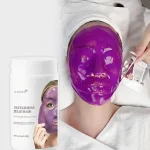 ماسک هیدروژلی گلوتاتیون RB کلینیکر روی صورت 87867453