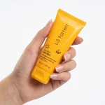 کرم ضد آفتاب و ضدلک بی‌ رنگ پوست چرب لافارر +SPF50 حجم 40 میل 6545631